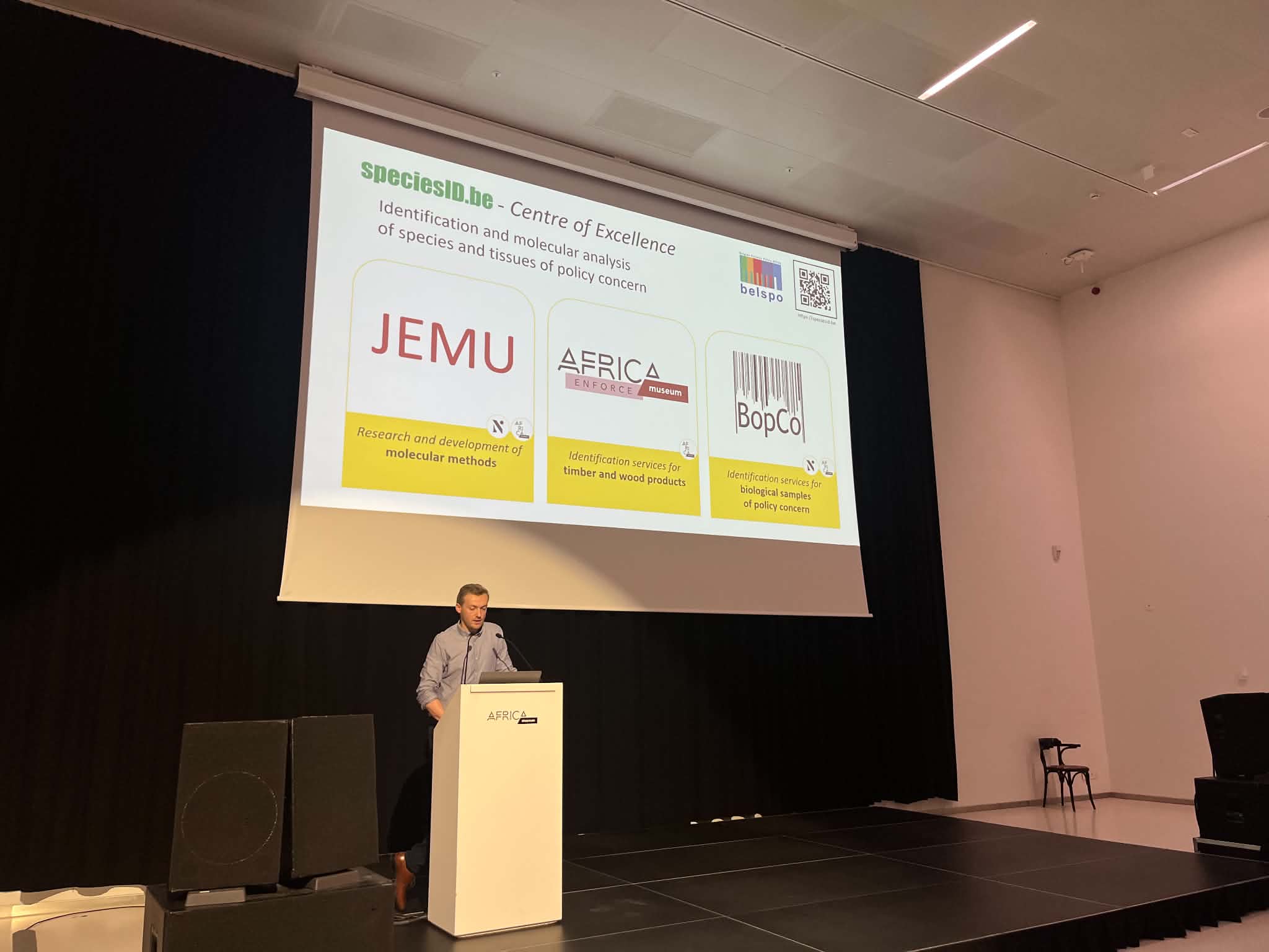 Presentation of the Center of Excellence speciesID.be